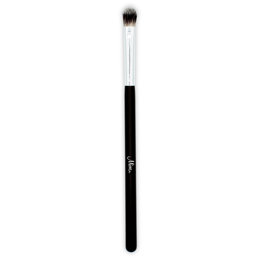 Mine. Deluxe Blending Fluff Brush